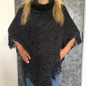 Sweater/ poncho